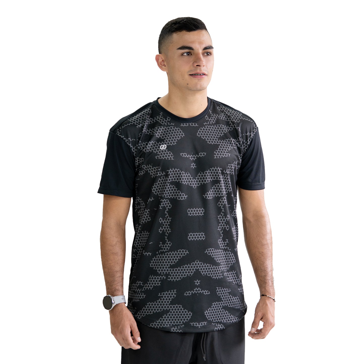 CAMISETA DEPORTIVA CAMUFLADA NEGRA